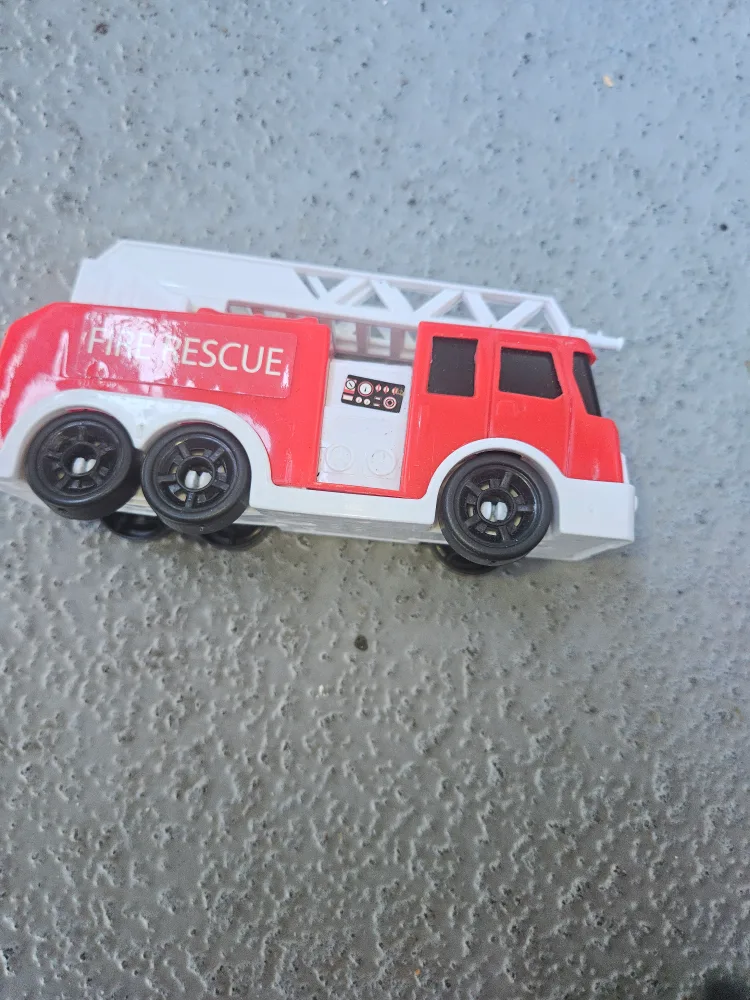 Toy Fire Rescue Truck thumbnail