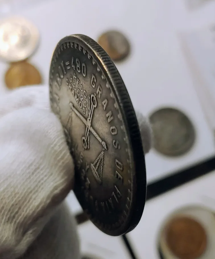 1947 Mexico Casa de Moneda Silver Coin image indicator(3)