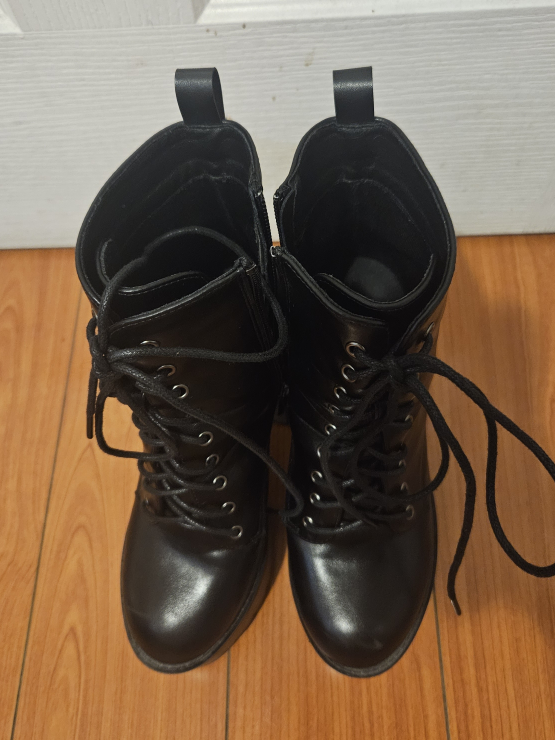 Black Platform Heel Boots - photo 3