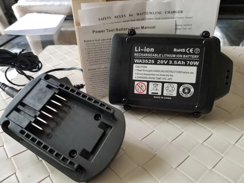 Brand New 20V Max Lit Battery Charger Batt-LiION Rechargeable - photo 3
