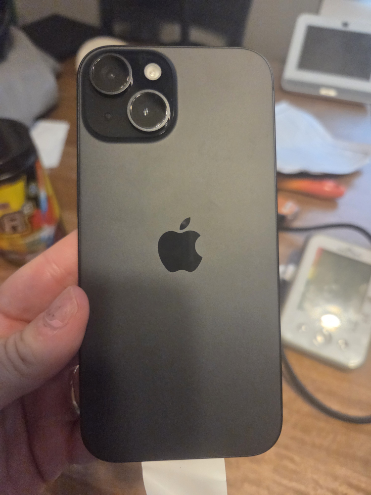New Apple iPhone 15 - photo 4
