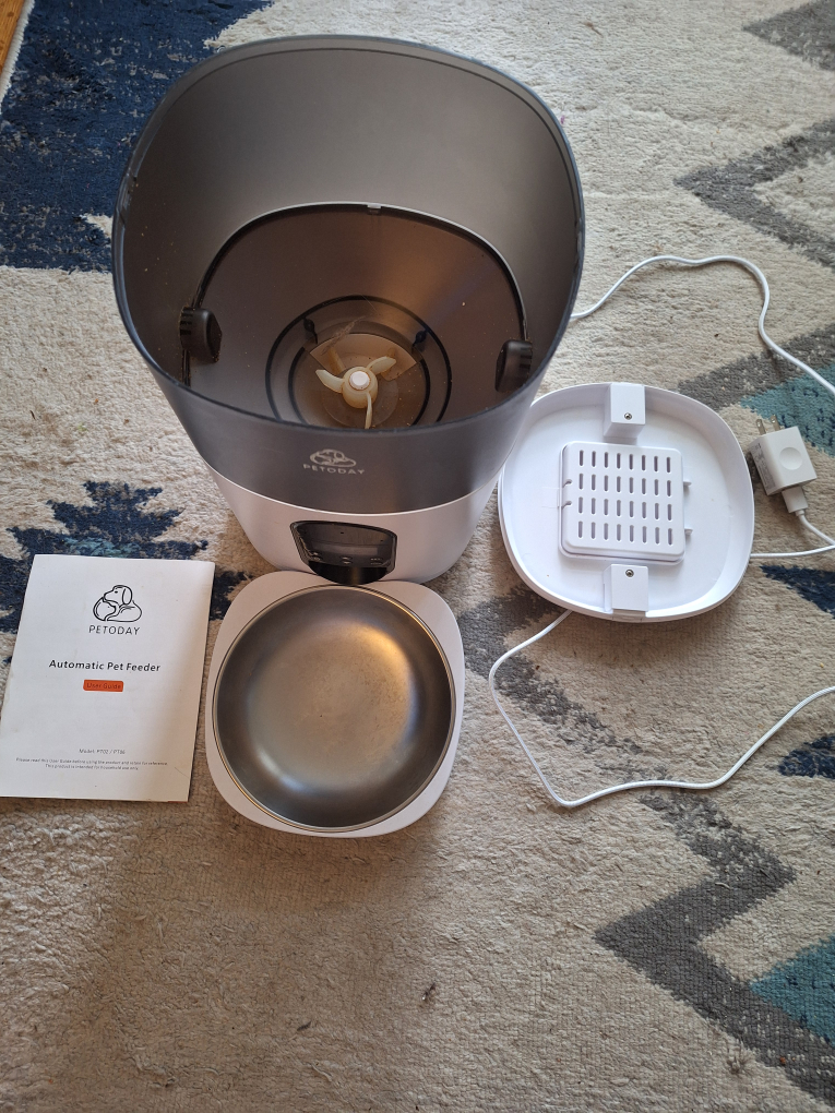 PETODAY Automatic Pet Feeder - Model PT02/PT06
