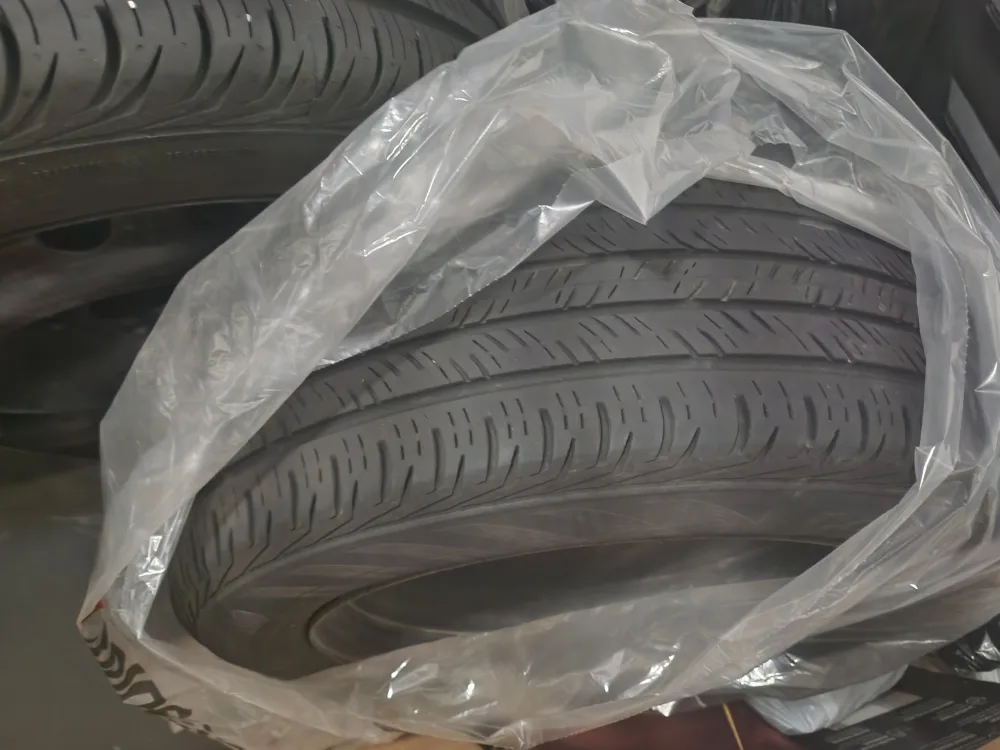 Continental ProContact P205/55R16 Tire image indicator(5)