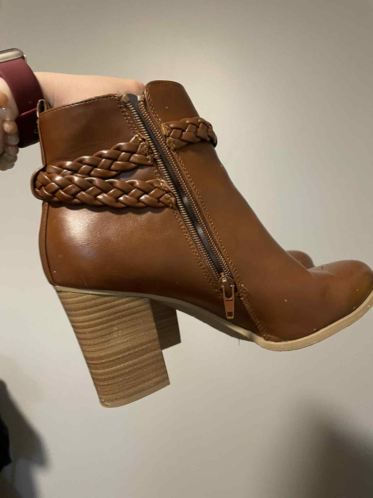 American Eagle Brown Ankle Boots - Size 6