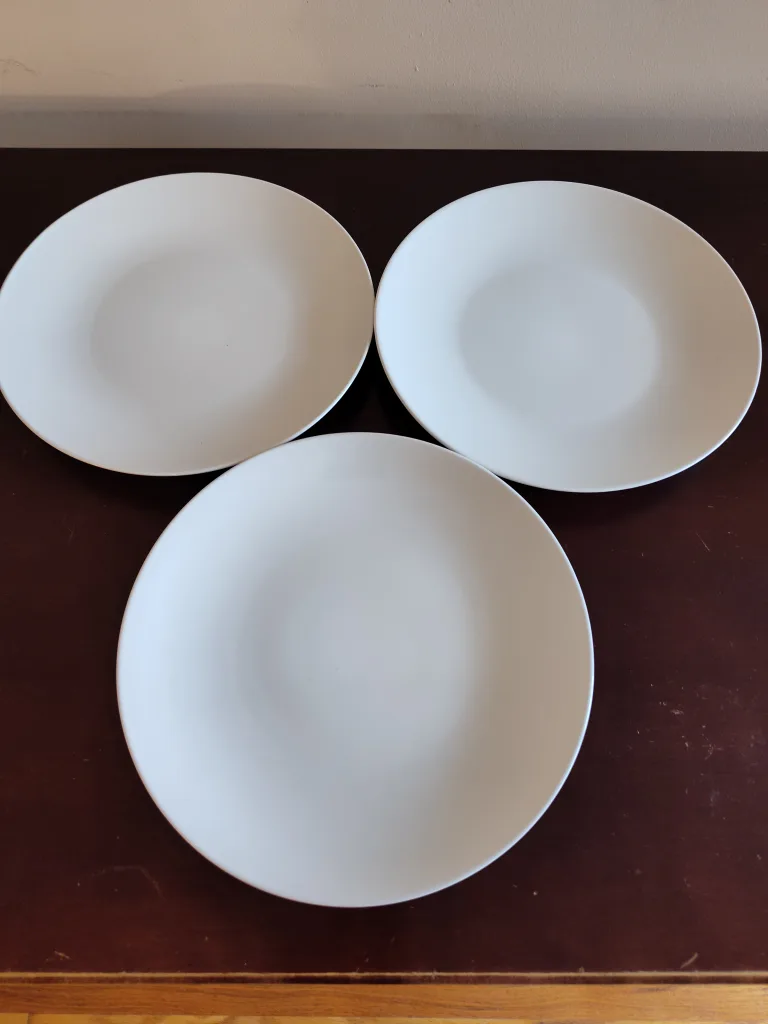 IKEA Vardagen White Dinner Plates thumbnail