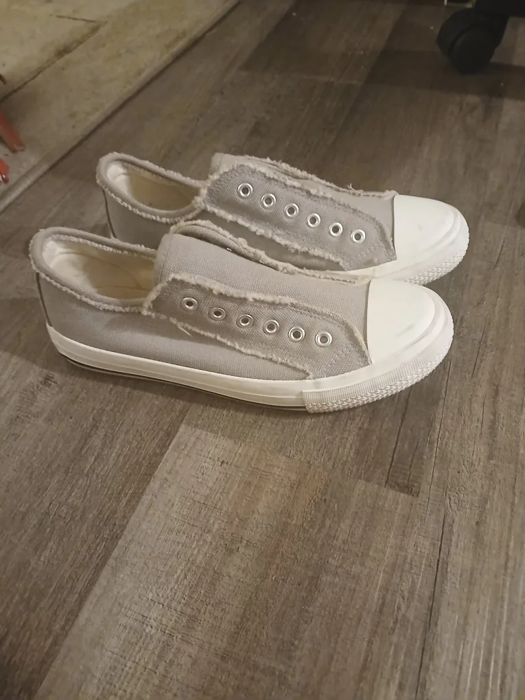 Gray Slip-On Sneakers thumbnail