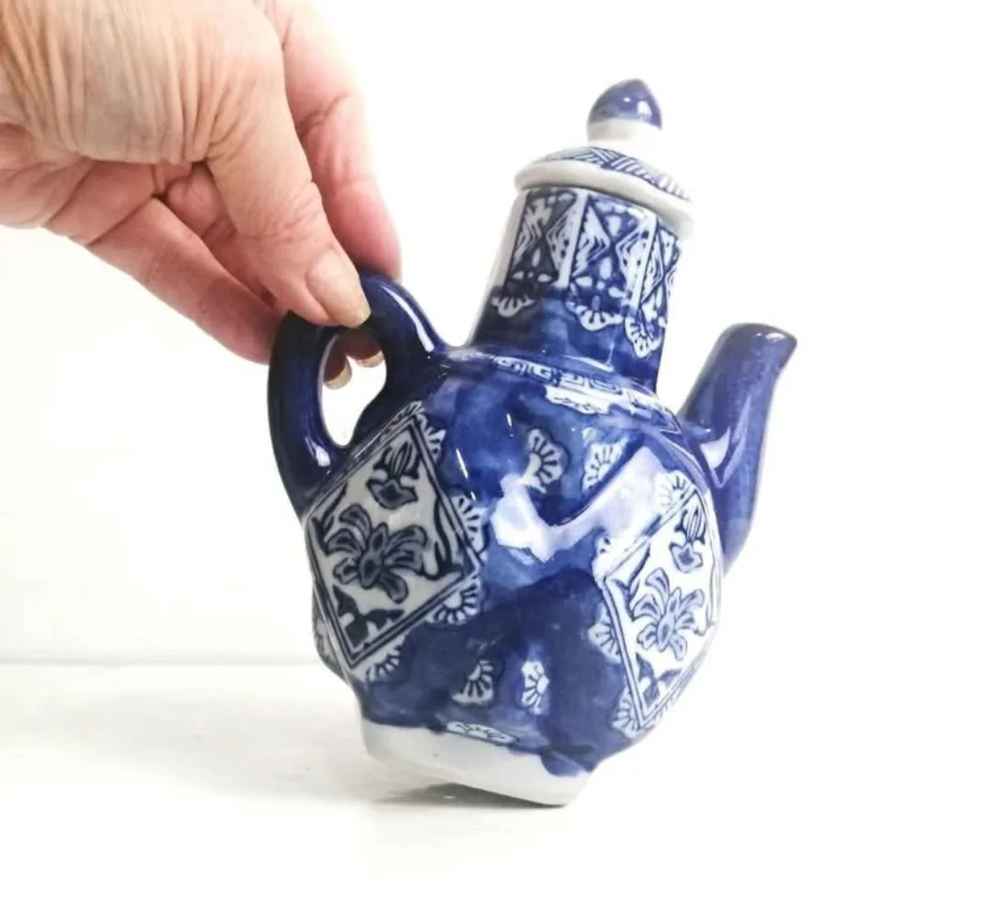 Teapot ~ Decorative Blue & White Ceramic Teapot ~ DécorKitchen image indicator(6)