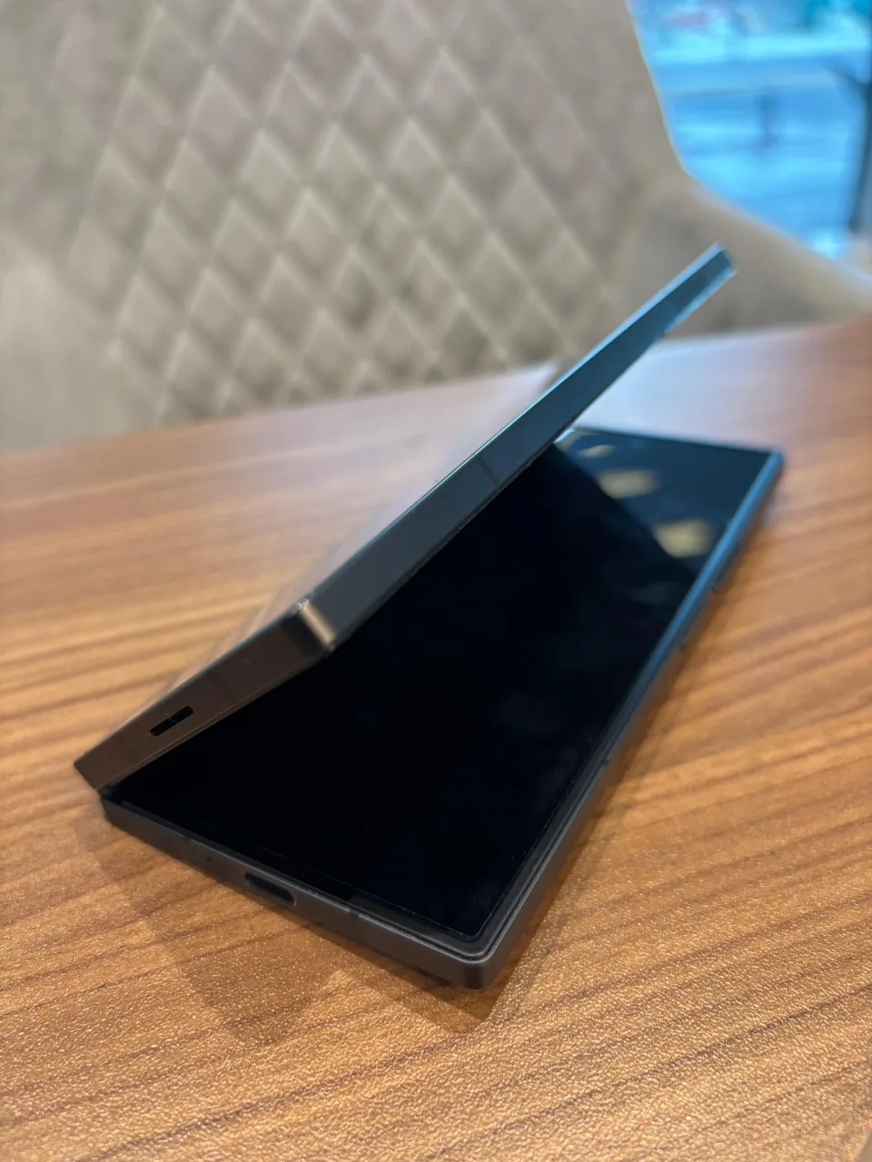 Samsung Galaxy Fold 6| 528 GB| Original Box| NO Scratches image indicator(10)