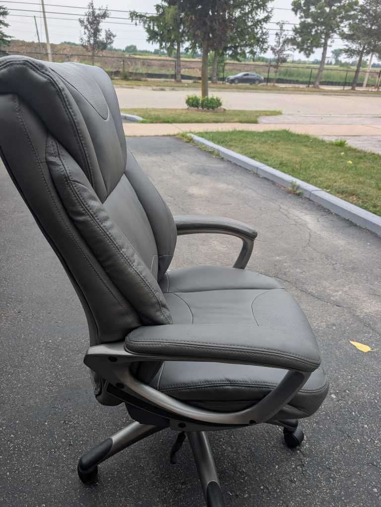 Grey Leather Office Chair - photo 3