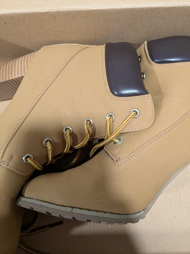 Tan Heeled Work Boots thumbnail