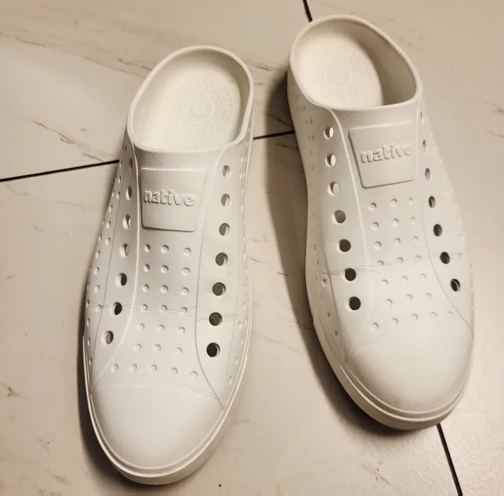 Native Shoes M9/W11 White thumbnail