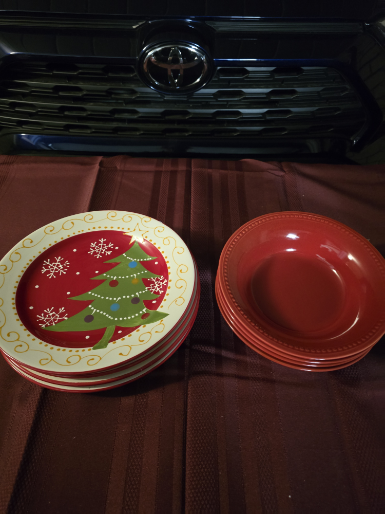 Pier 1 Christmas Tree Plates & Bowls Set