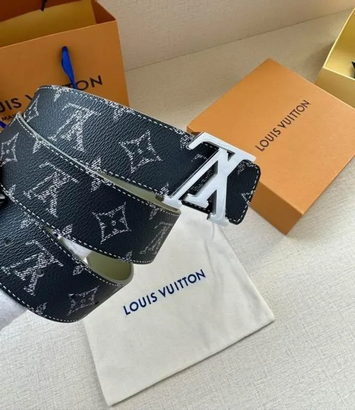 🔥 Designer Monogram Belt - Black Leather & Silver Buckle! 🔥 image indicator(3)