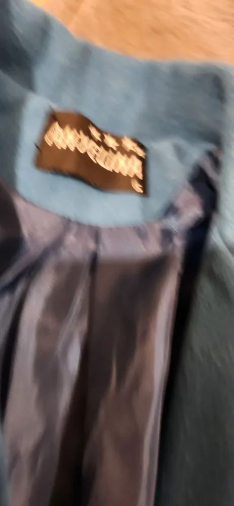 Blue Anya Taylor kids Coat - Size L🇨🇦 thumbnail