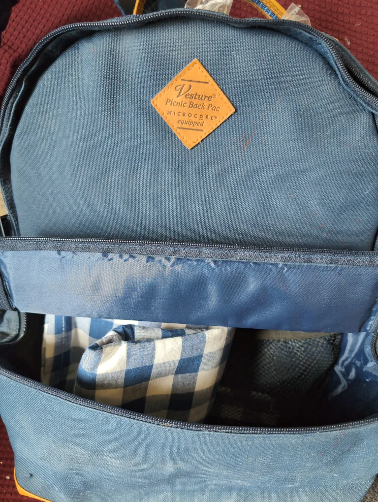 Romantic Picnic Backpac cooler for 2🇨🇦 image indicator(4)