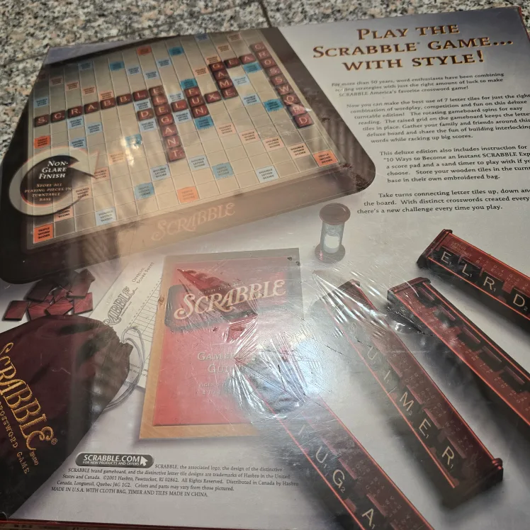 Scrabble Deluxe Turntable Brand New Sealed image indicator(8)