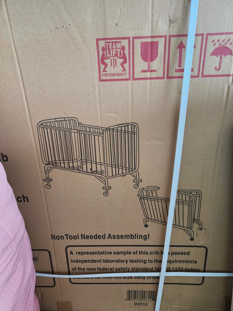 Foundations B4011 SafeReach Crib - White thumbnail