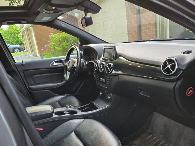 Mercedes-Benz B 250 2013🇨🇦 image indicator(6)