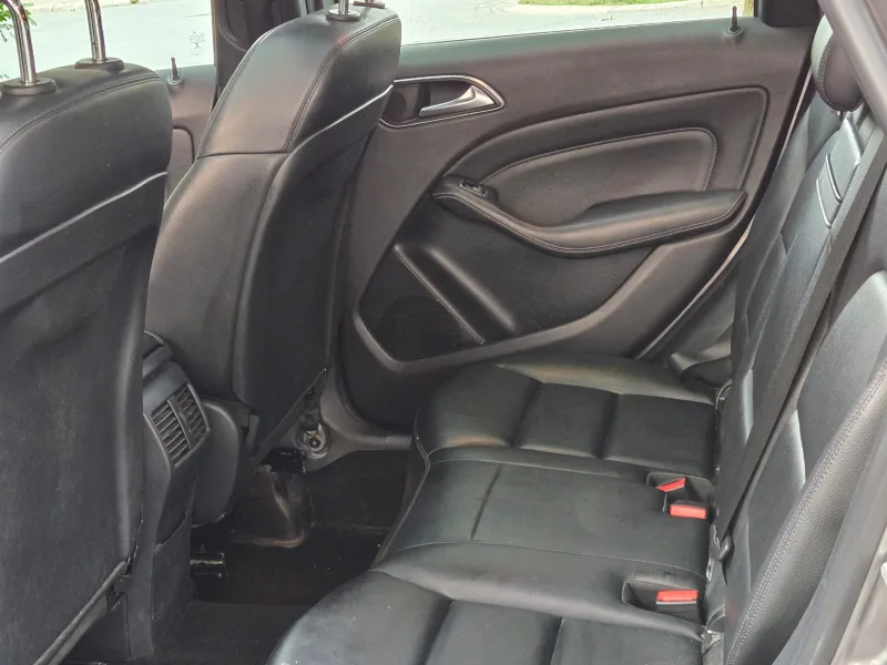 Mercedes-Benz B 250 2013🇨🇦 image indicator(7)