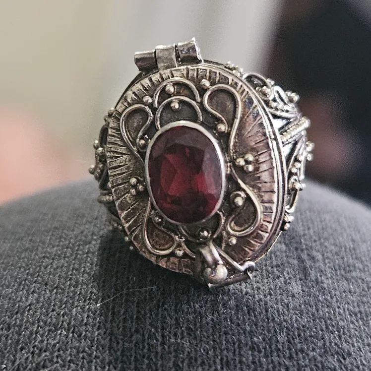 Vintage Sterling Silver Locket Ring thumbnail