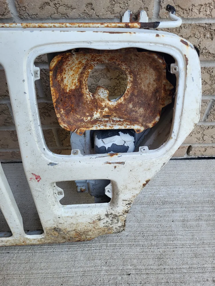 Jeep Wrangler YJ Grill - For Parts/Repair image indicator(3)