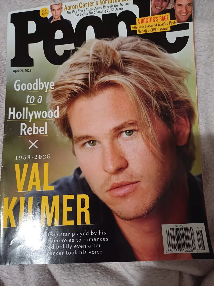 🇨🇦 Free magazine: People Magazine, April 21, 2025 thumbnail