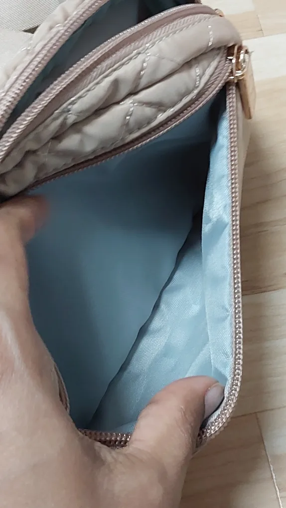 BRAND NEW Fila Fanny Pack image indicator(4)