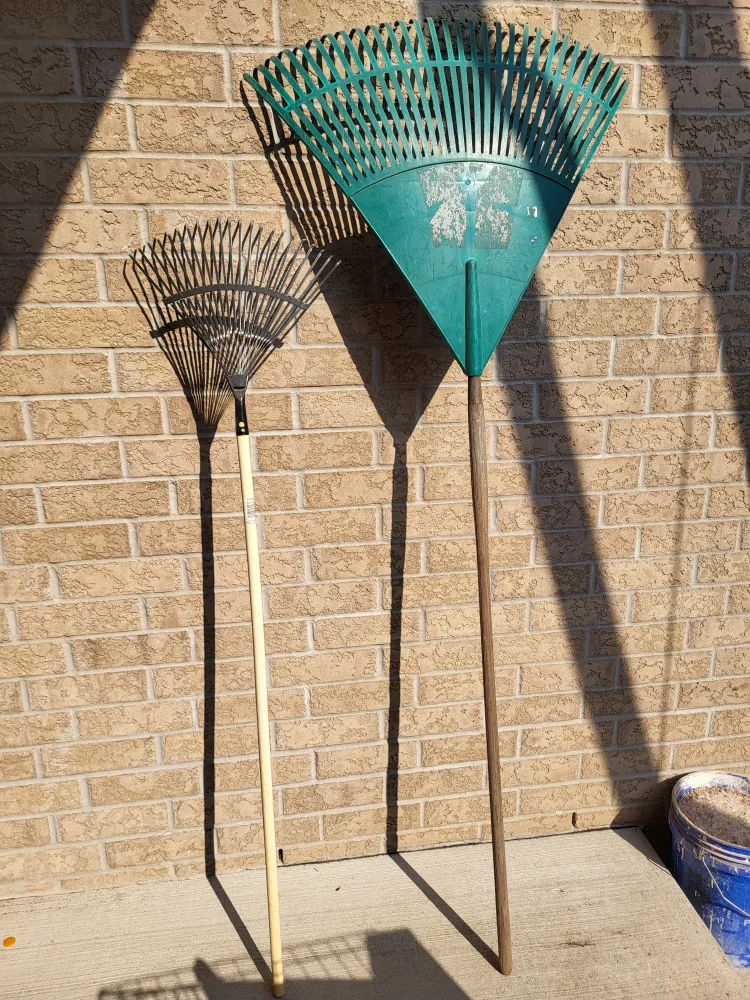 Leaf/ Fan Rakes thumbnail