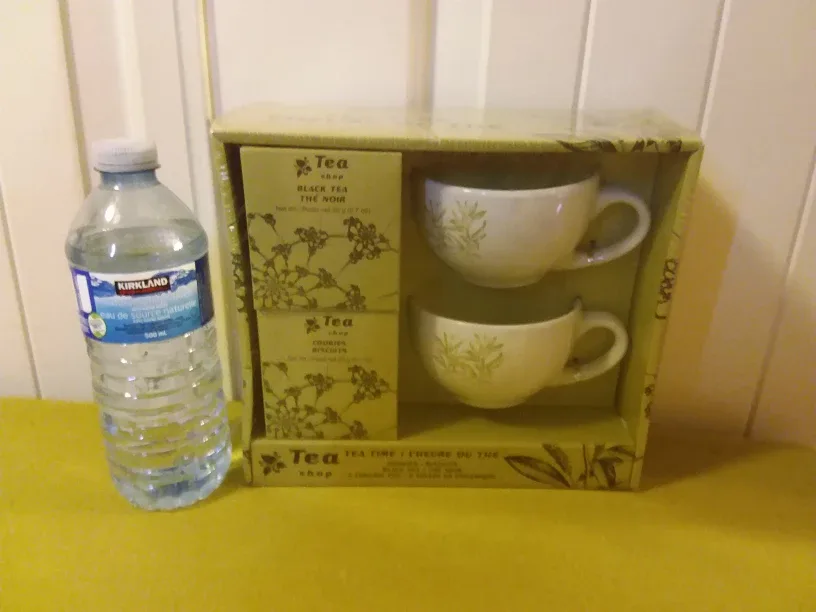 Tea Shop Black Tea & Ceramic Cup Set 🆕 🇨🇦 thumbnail