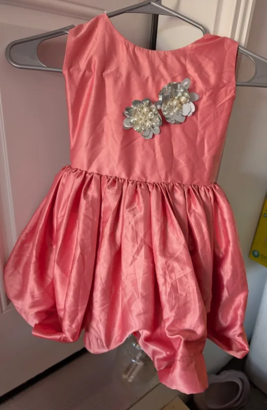 Girls' Dresses - White & Pink image indicator(4)