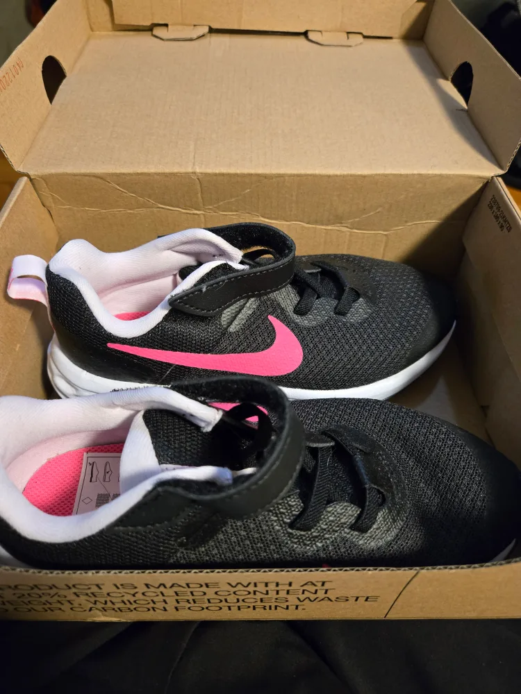 Nike Revolution 6 Kids' Shoes - Black Size 13 image indicator(2)