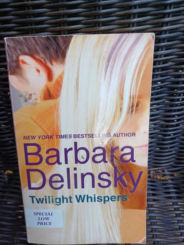 🇨🇦 Free book: Twilight Whispers by Barbara Delinsky thumbnail
