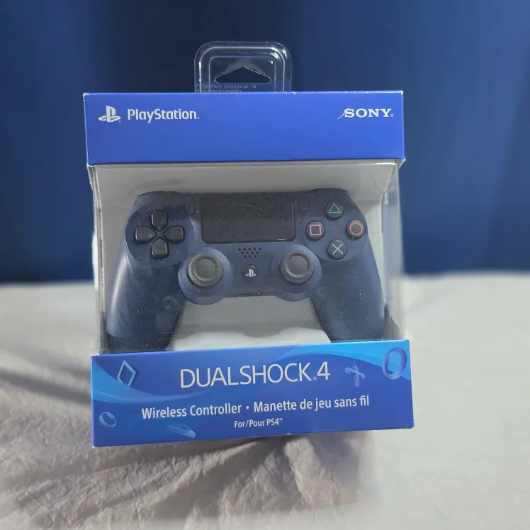 New Sony PlayStation Dualshock 4 Wireless Controller thumbnail