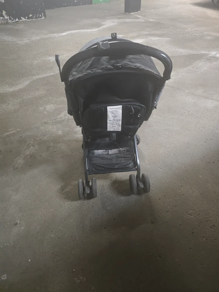 Black Umbrella Stroller travel image indicator(5)