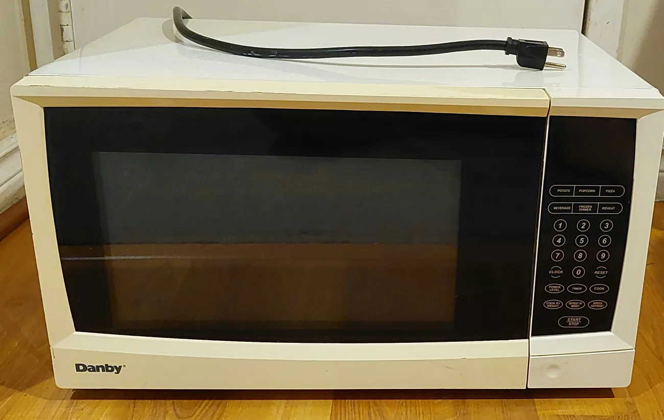 Danby Microwave thumbnail