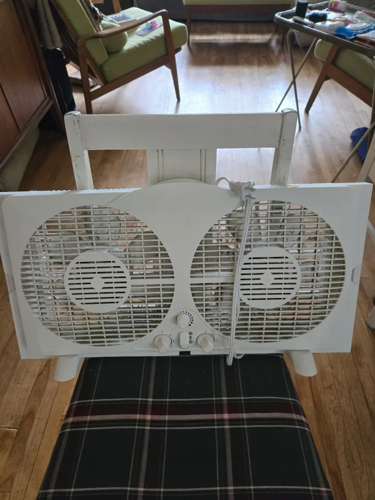 window fan (pickup Warden/Kingston) thumbnail