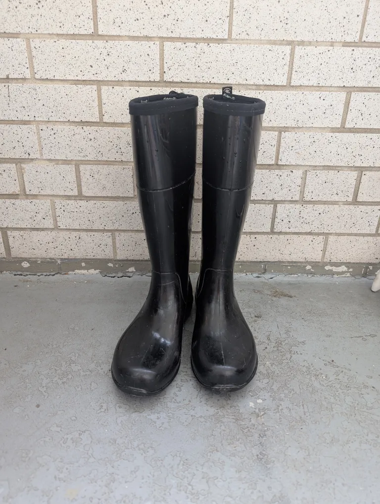 Kamik Black Rain Boots thumbnail