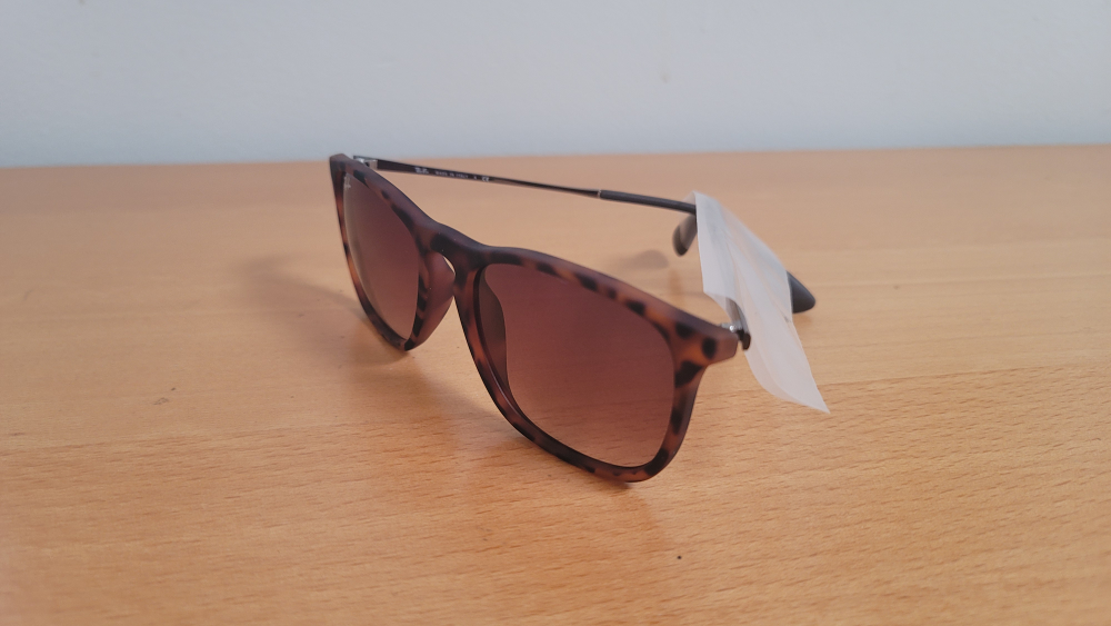 Ray-Ban Unisex Chris RB4187 Sunglasses – Brand New!