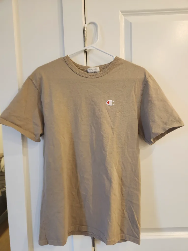 Champion T-Shirt - Size Medium thumbnail