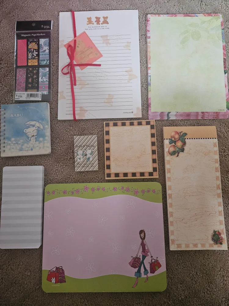 Sets of Lovely Writing Papers thumbnail