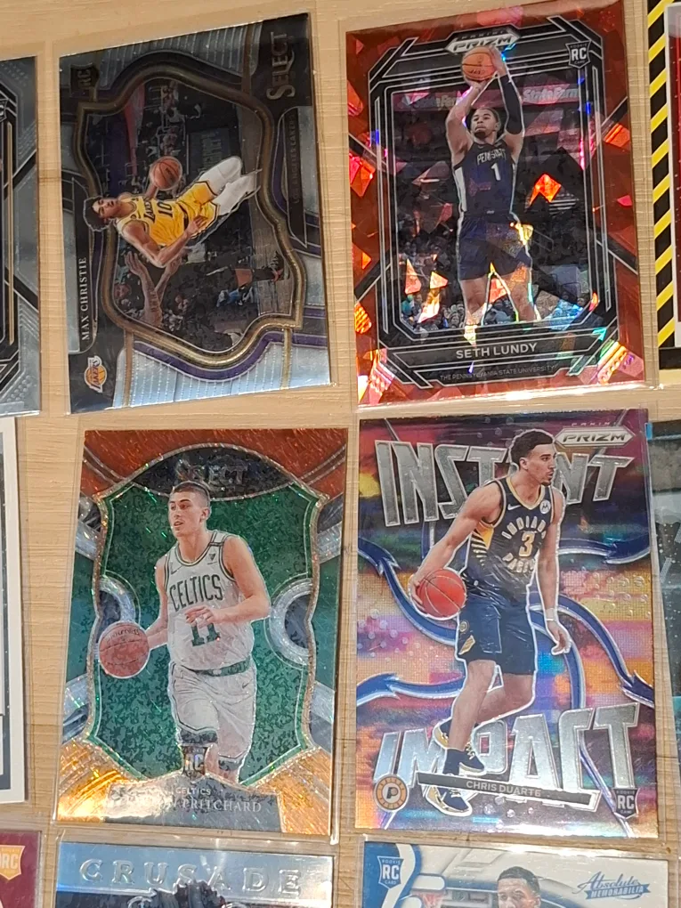 Basketball Trading Cards Lot RC image indicator(4)