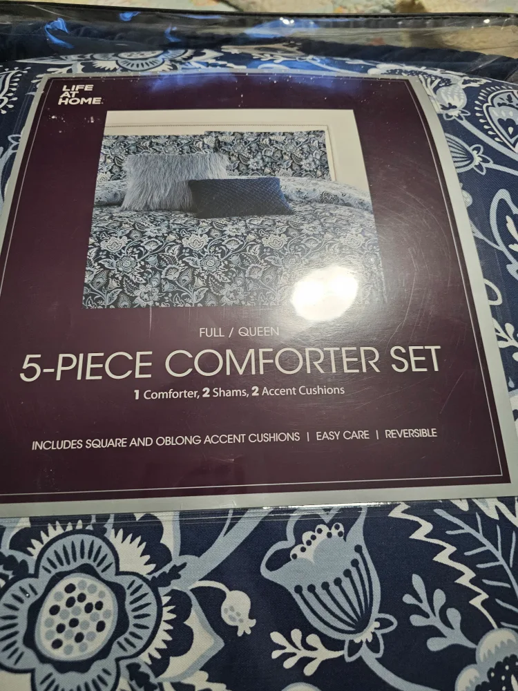 Life At Home 5-Piece Full/Queen Comforter Set - New thumbnail