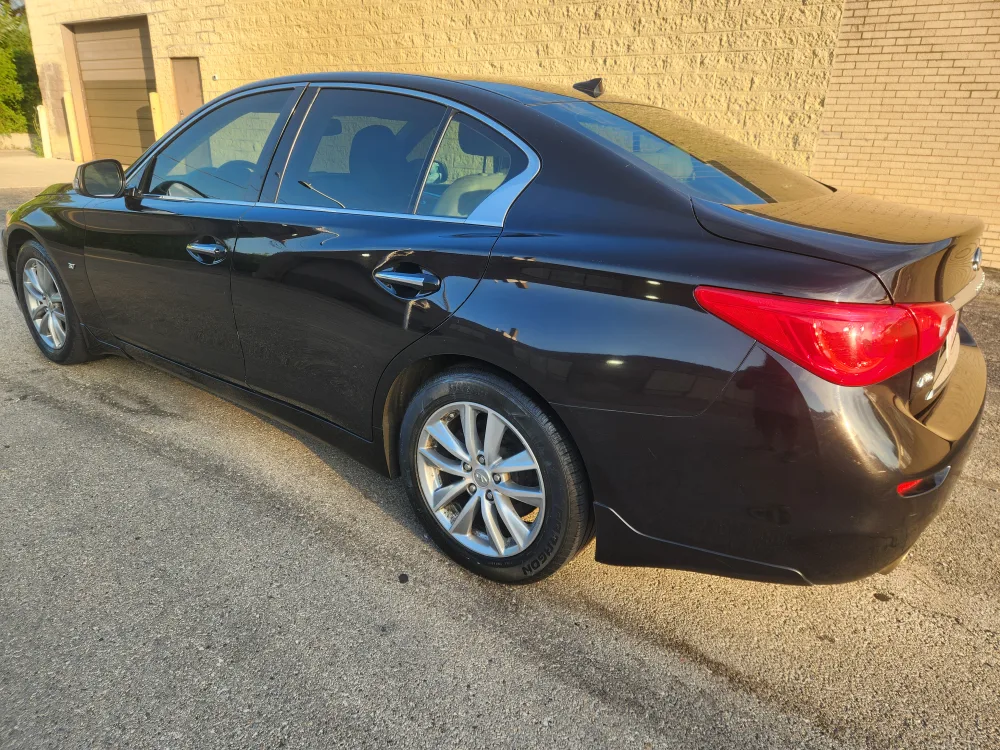 2014 Infiniti Q50 image indicator(6)