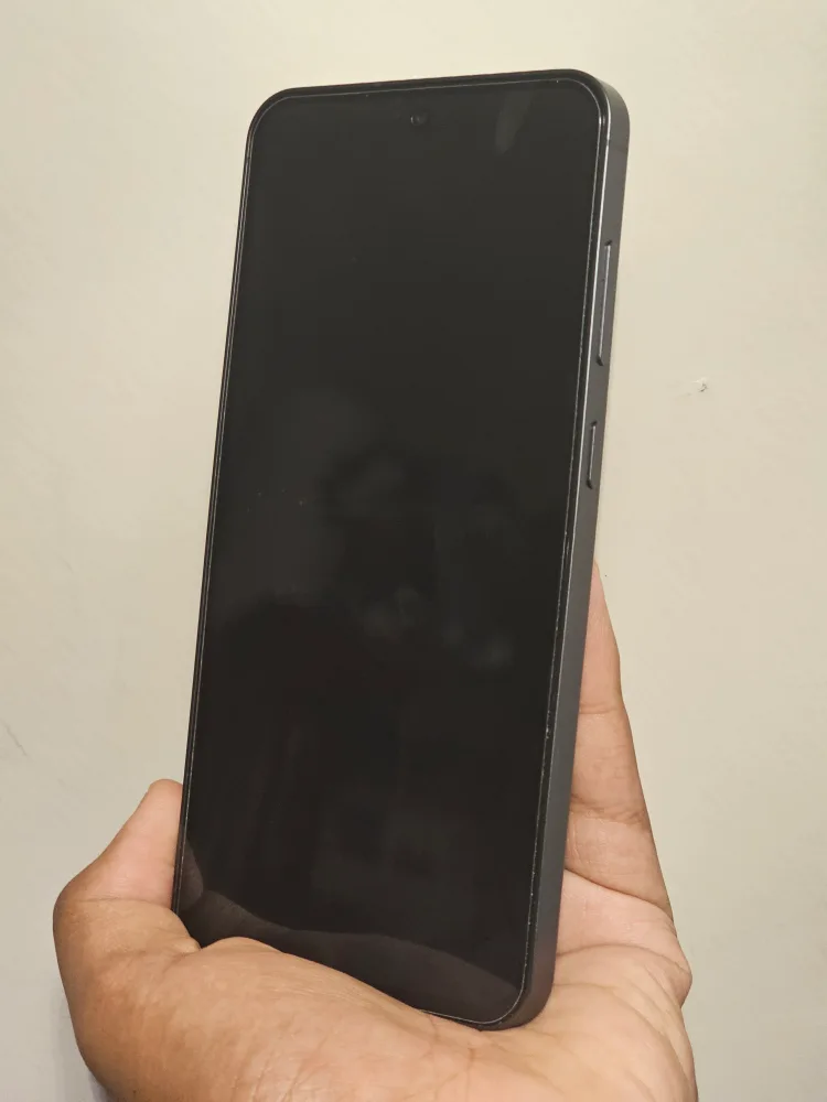 S24 FE - 128 GB - Clean Phone image indicator(2)