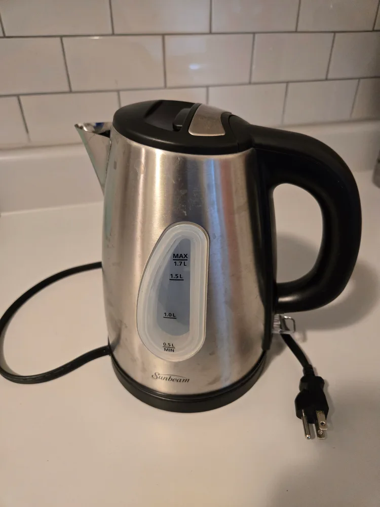 Sunbeam 1.7L Electric Kettle thumbnail