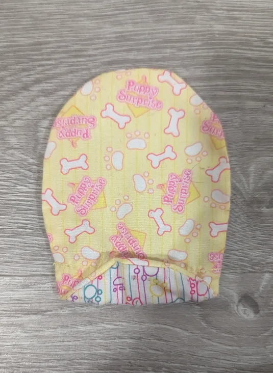 Puppy Surprise Themed Sleeping Bag thumbnail