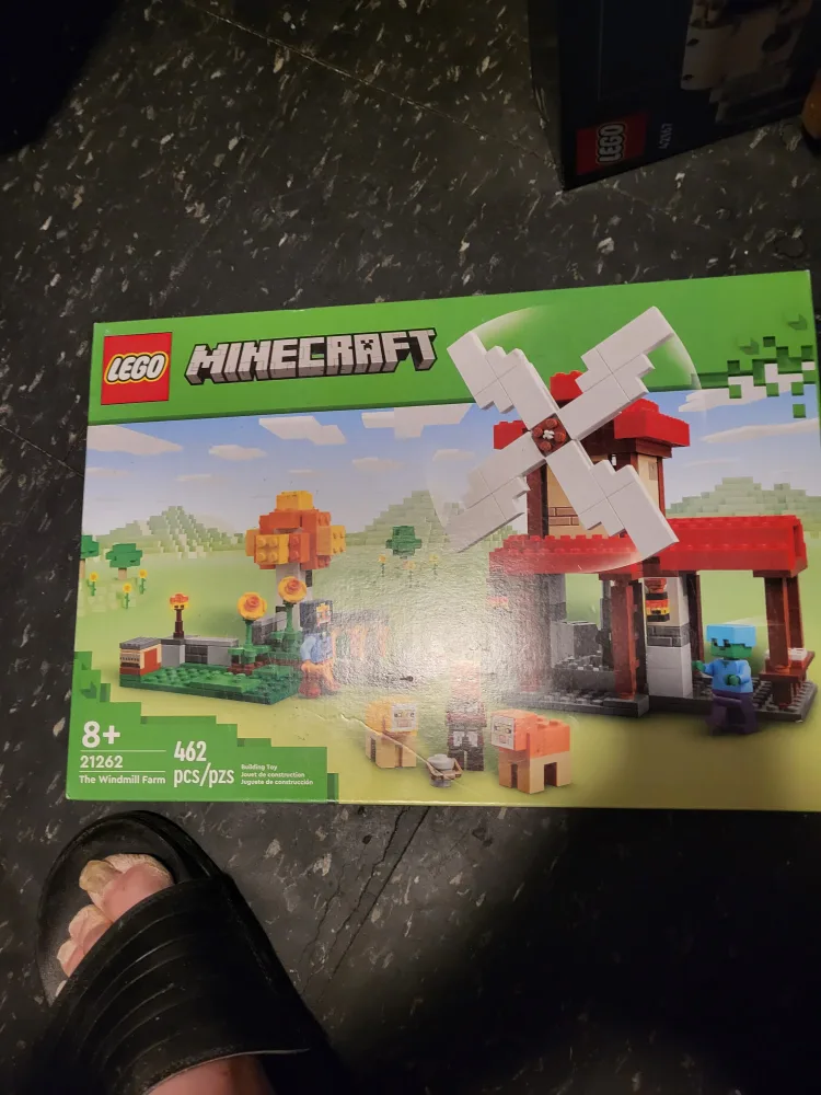 LEGO Minecraft The Windmill Farm (21262) thumbnail