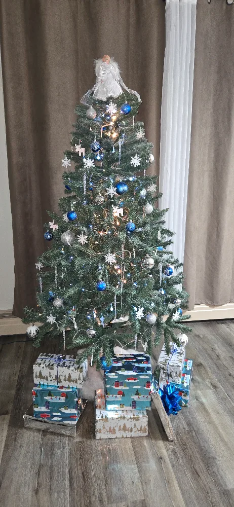 Christmas Tree thumbnail