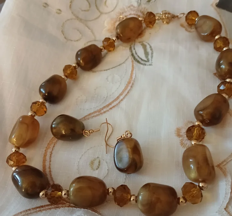 Brown Stone Bead Necklace & Earring Set thumbnail