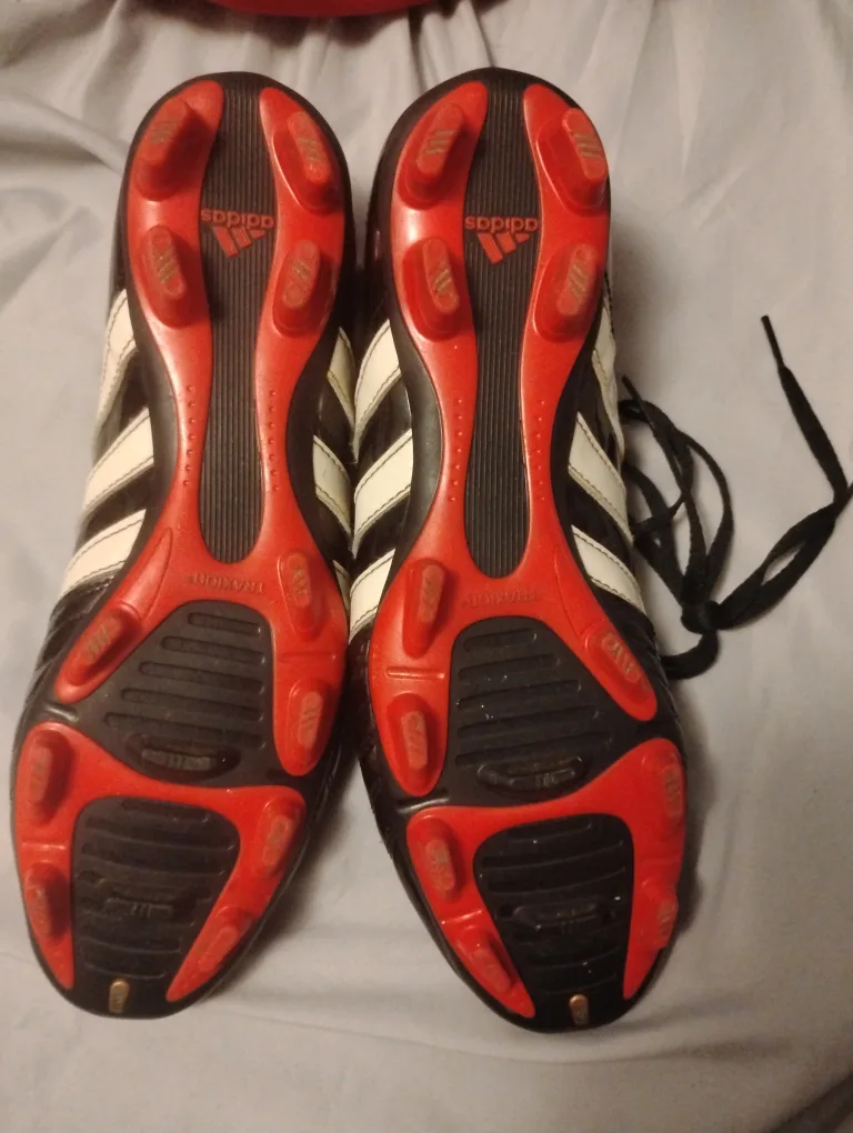 Adidas Traxion Soccer Cleats - Black & White image indicator(3)